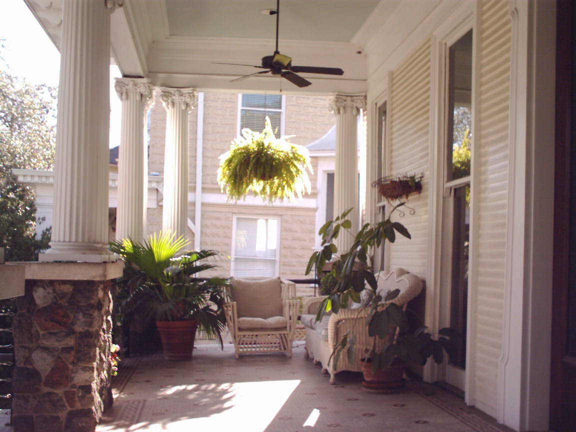 Front of Block-Keller house
